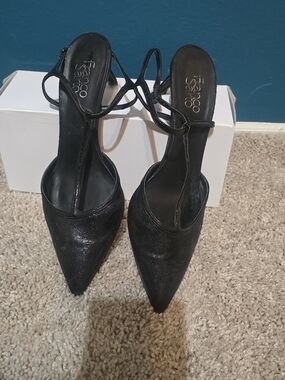 Franco Sarto Black Pointed T-Strap Heels